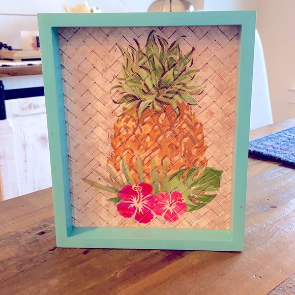 Hobby Lobby Other - Cute Little Pineapple Table Decor or Wall Decor